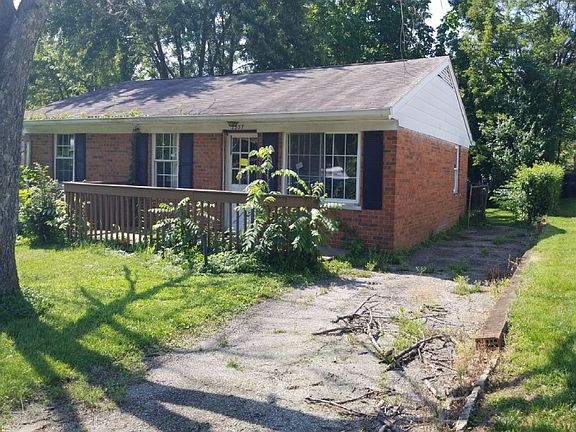 2nd image of 2557 Roosevelt Ave