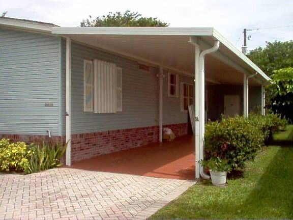 X-tra long covered crport