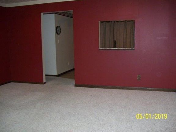 2nd image of 3216 W D St