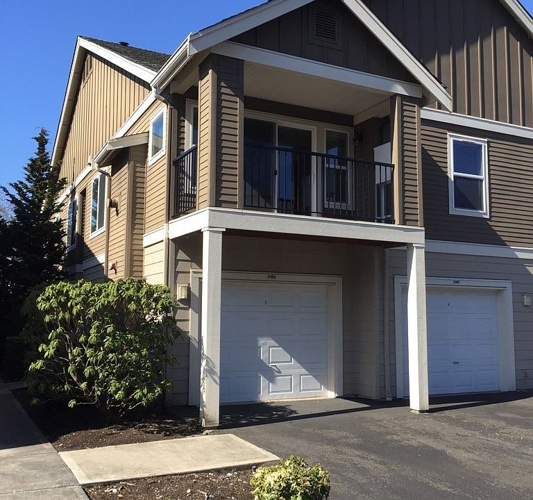 1st image of 2162 Palisade Blvd #4F