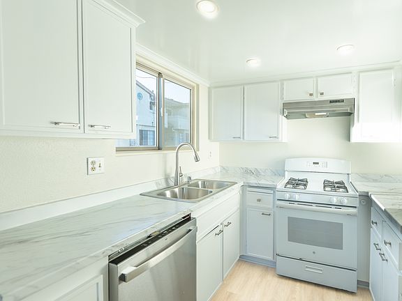 2nd image of 18981 Mora Kai Ln APT 6