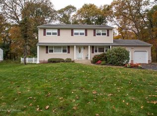 80 Aberdeen Rd, Smithtown, NY 11787