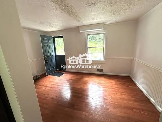 3856 New Cut Rd — Photo 7