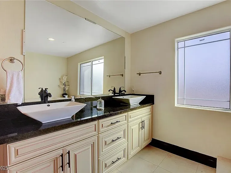 3541 Winter Wren St — Photo 35