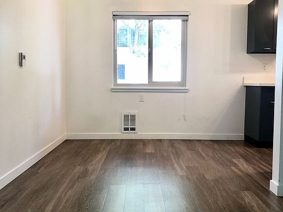 3rd image of 848-858 NE 67th St #202