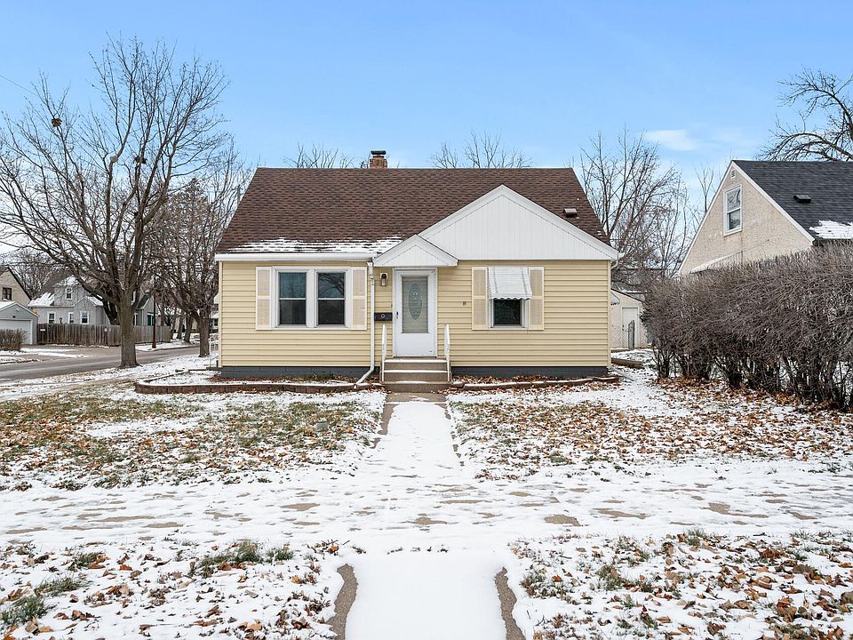 1st image of 1719 Rose Ave E