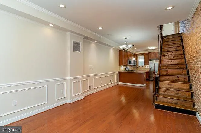 3 bed, 1625 sqft, $2,250 — Photo 3