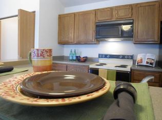 11018 Sugar Pines Ct APT J, Florissant, MO 63033