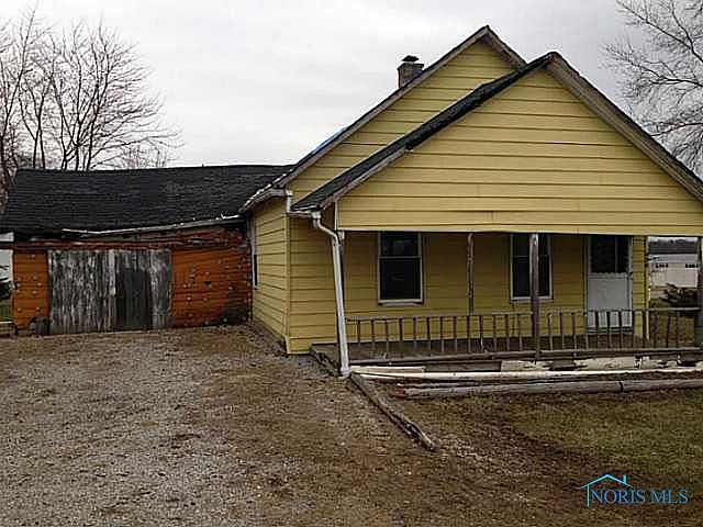 2nd image of 400 N Oak St
