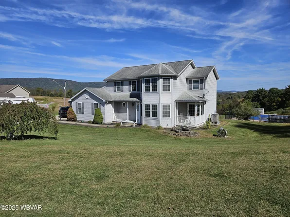 2382 Woodley Hollow Rd, Montoursville, PA 17754