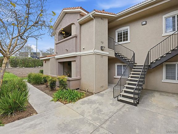 2nd image of 41410 Juniper St Unit 223