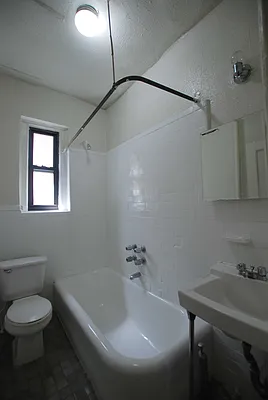 Rented by U2Apartment LLC | media 6