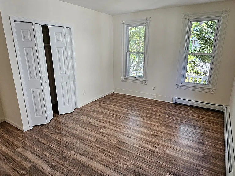 310 Park Ave #A — Photo 7
