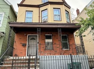 730 S 15th St #3, Newark, NJ 07103