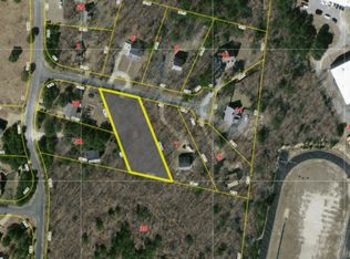 5 Tori Ln, Oak Bluffs, MA 02557