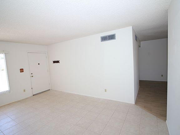 4th image of 3718 W Dailey St