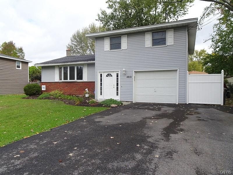 1st image of 4821 Black Oak Dr