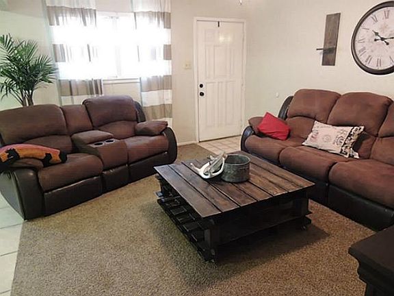 5th image of 3271 Ivy Ln