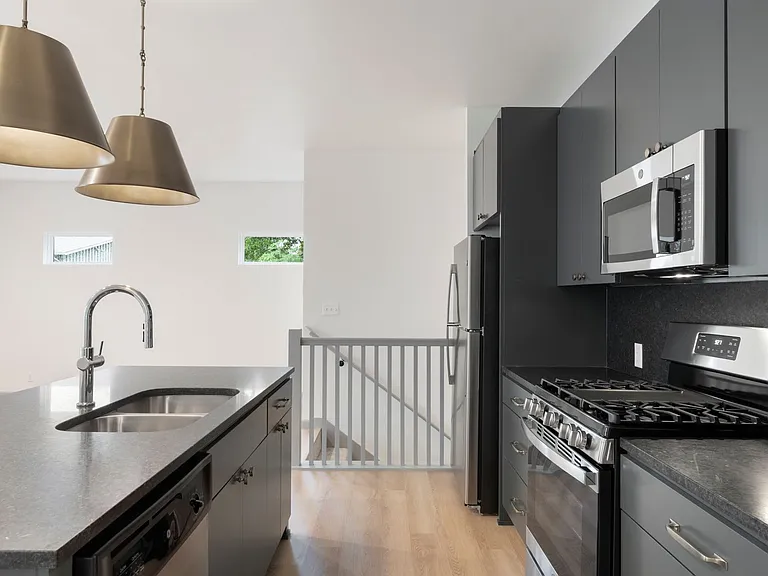Quaker Condos - $300 Off Immediate Move-Ins! — Photo 67