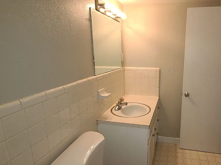 Green Springs Village Apartments - Birmingham, AL — Photo 9