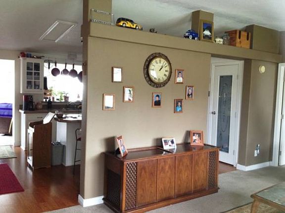 Spacious floor plan. Arch