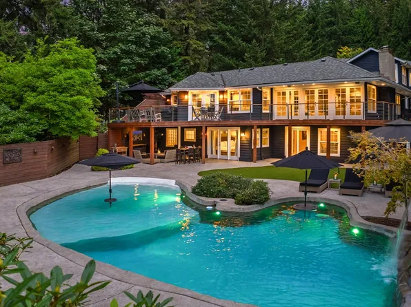 16716 SE 34th Street, Bellevue, WA 98008