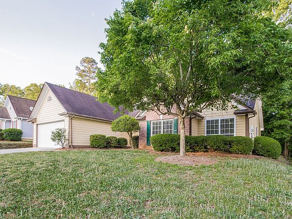 2nd image of 3030 Camelot Woods Dr
