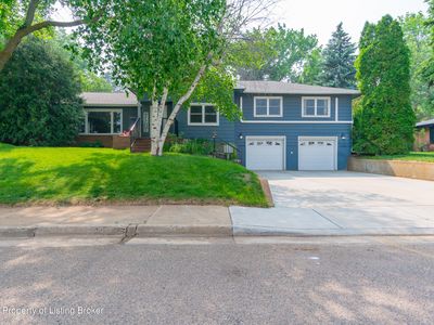 1019 5th Ave W, Dickinson, ND, 58601