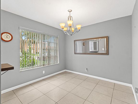5th image of 9821 Kamena Cir