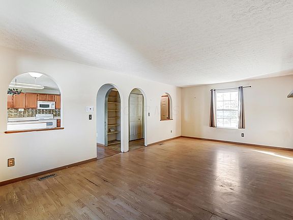 5th image of 4714 Harbinger Cir E