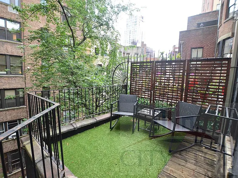 306 W 73rd St #3B — Photo 1