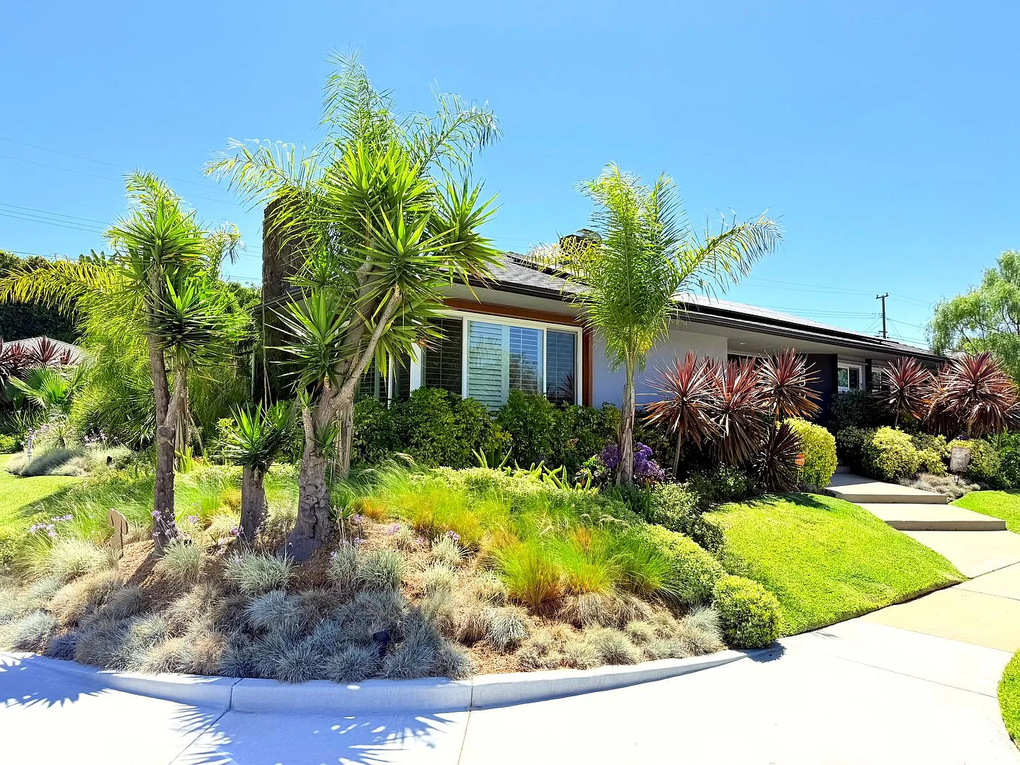 Fantastic 4 Bed 4 Bath Home with Pool and Spa in Upper Ladera Heights — Photo 1