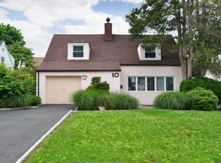 10 Roy Pl, Eastchester, NY 10709