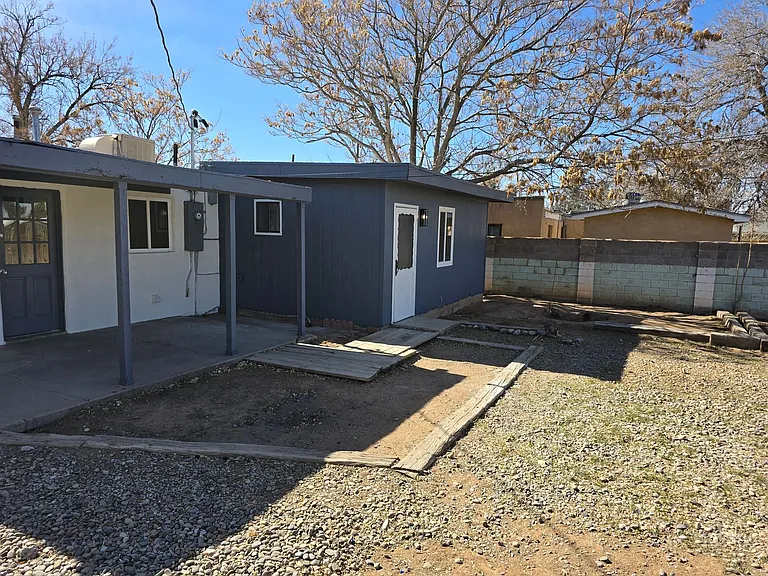 4811 Comanche Rd NE — Photo 35