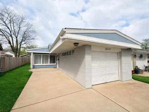 1413 Burry St, Joliet, IL 60435