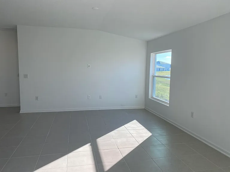 5118 Magnolia Palm Dr — Photo 9
