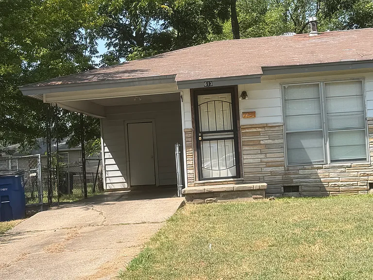 613 Ellen Dr — Photo 4