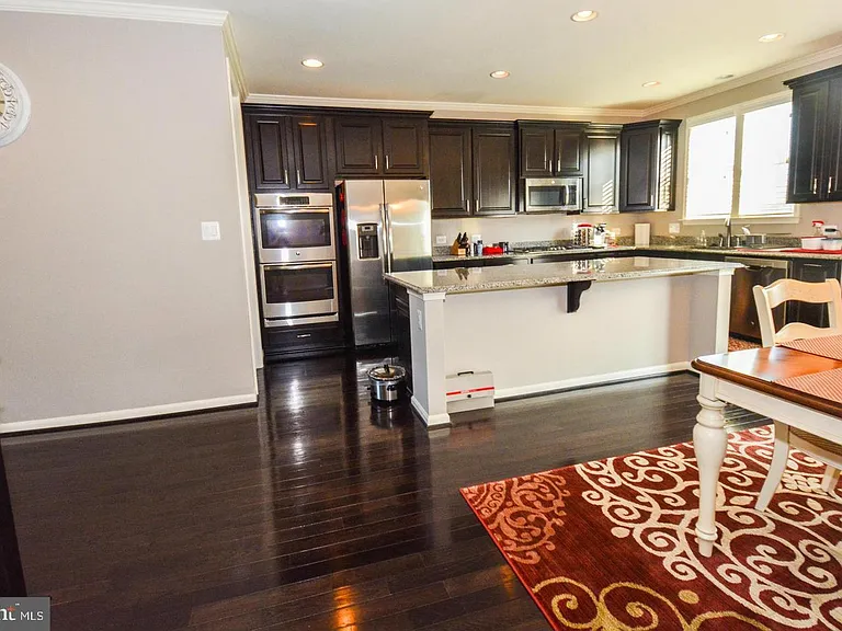 117 Blackgum Ct — Photo 4