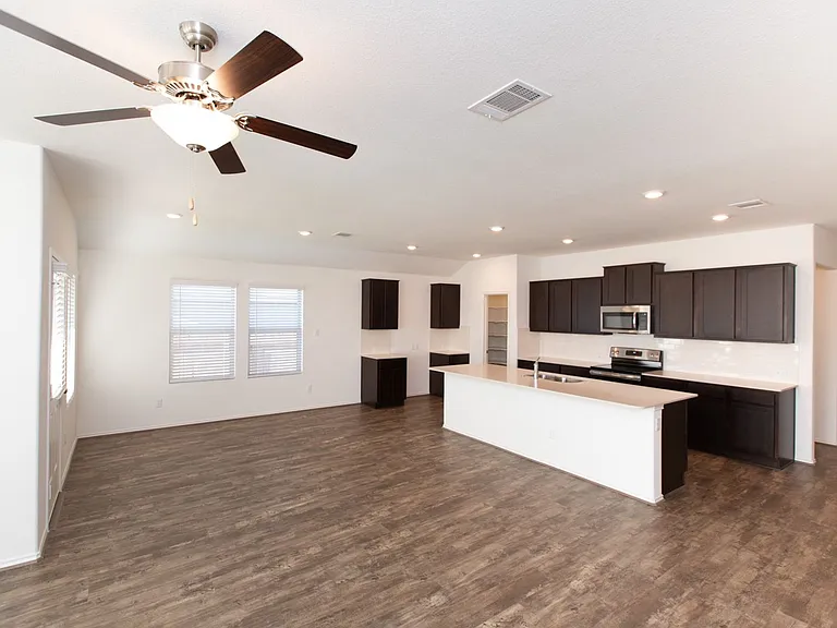 1003 Honey Locust Way — Photo 7