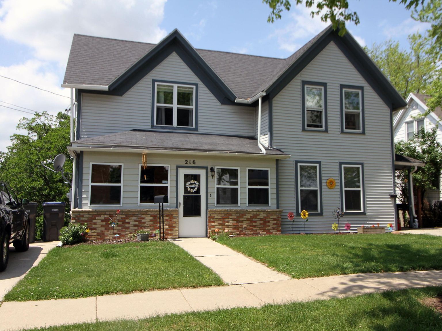 216 S Hubbard St, Horicon, WI 53032 Zillow