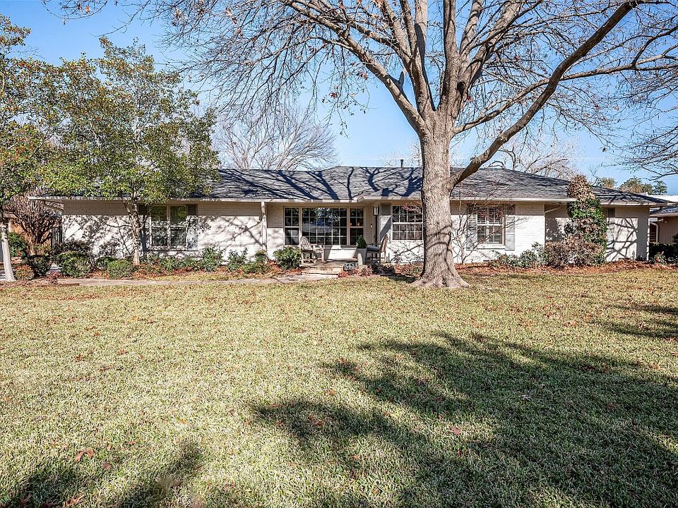 1st image of 5835 Del Roy Dr