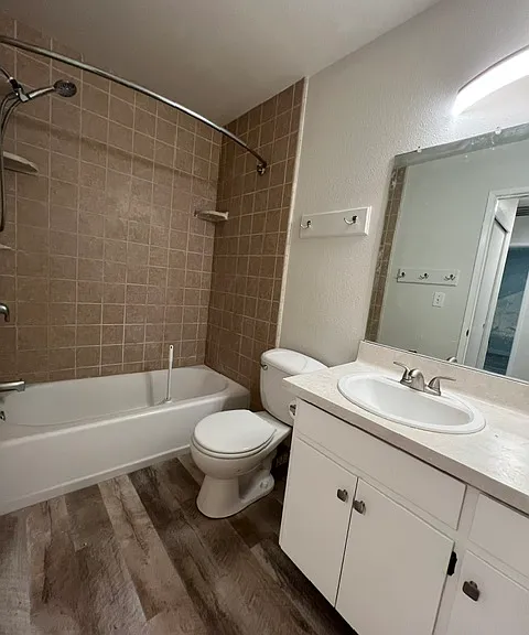 2907 Jolyn Way #B — Photo 21