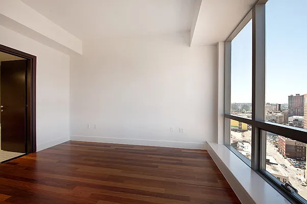 Rented by CORE | media 38