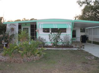 27 Holly Dr, Tavares, FL 32778