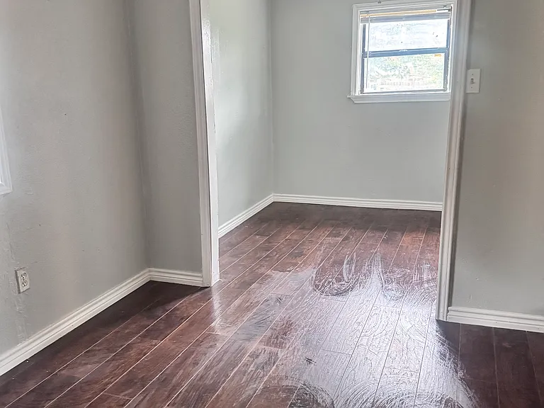 4327 Hughes Dr — Photo 11