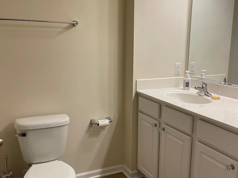 102 Woodside Dr — Photo 29