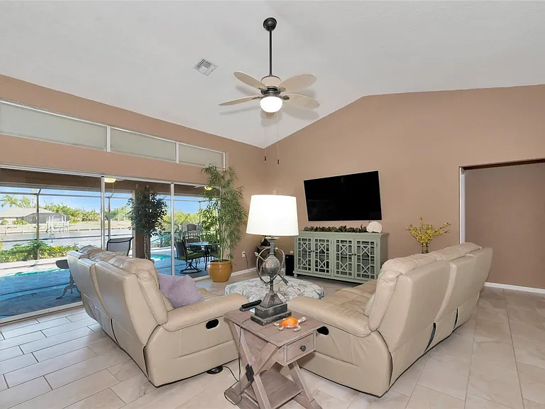 15564 Ruston Cir — Photo 16