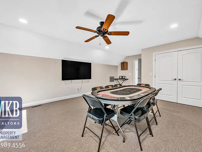 7621 Nandina Dr — Photo 35