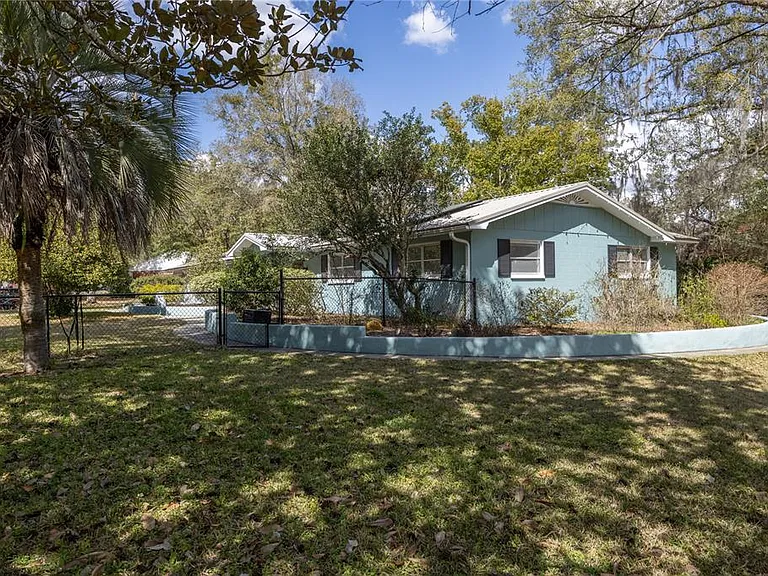1421 NW 30th St — Photo 20