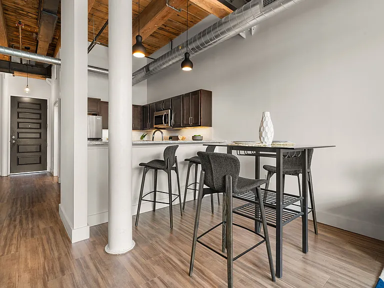 150 Oakland St — Photo 41
